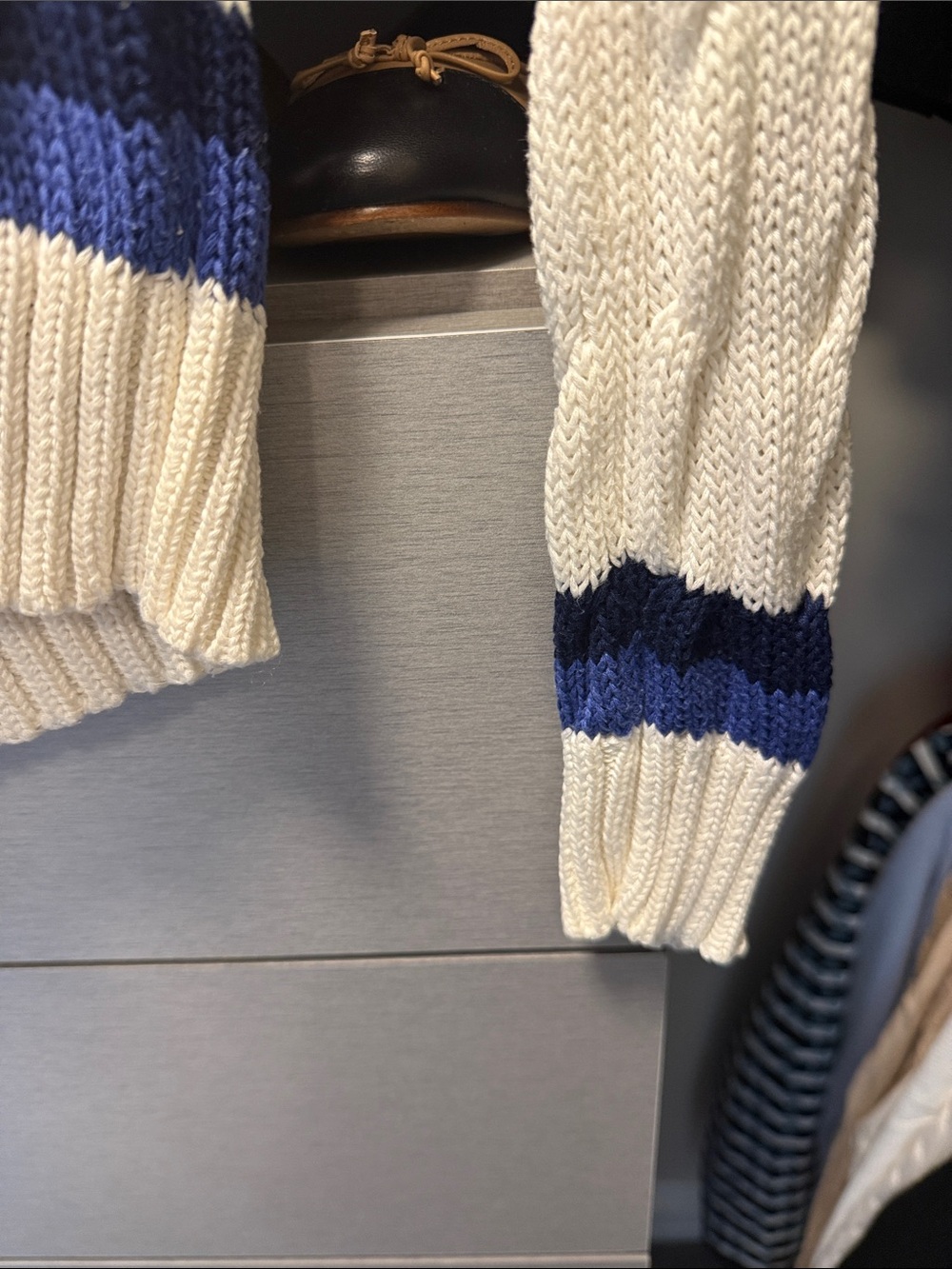 Ralph Lauren Cream Cable-Knit V-Neck Sweater with Navy and Royal Trim medium - Picture 3 of 5